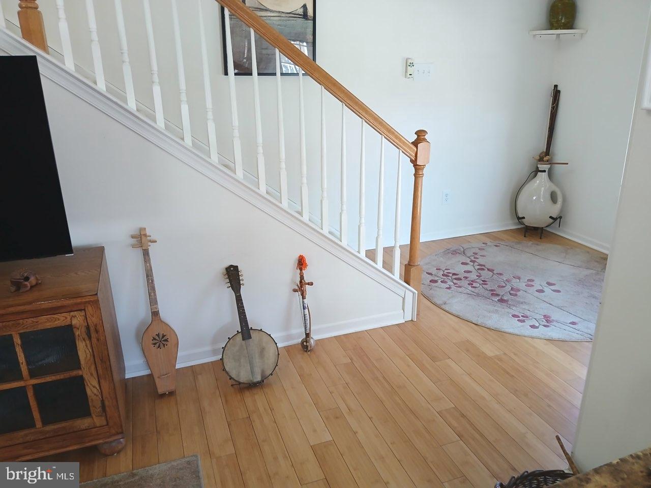 SALEM MANOR - Residential