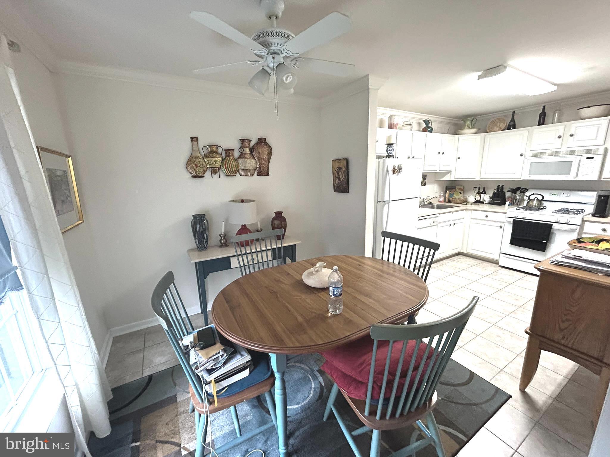 SALEM MANOR - Residential