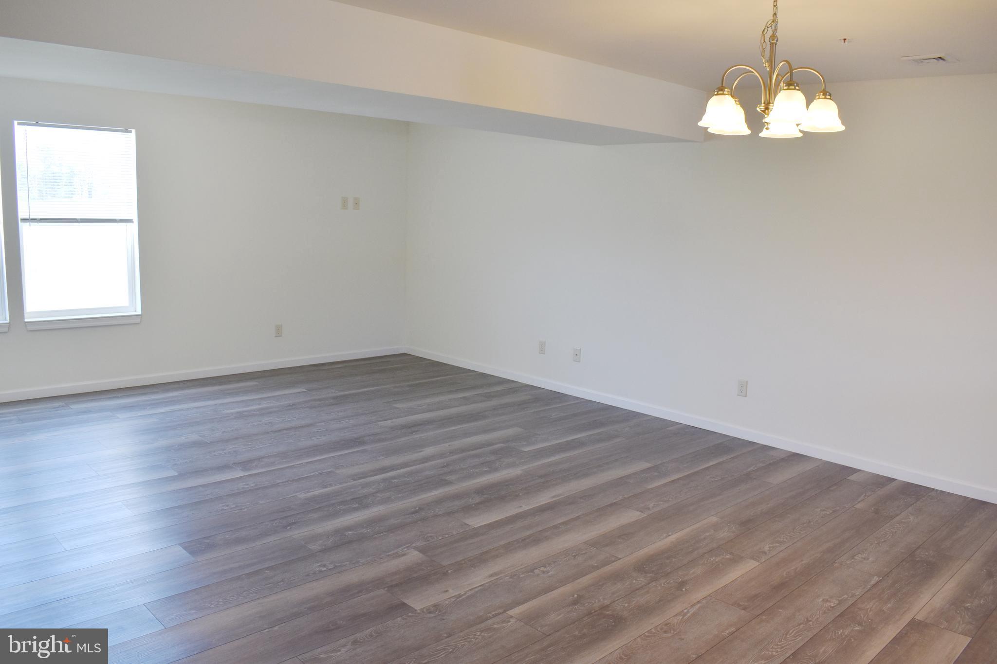 MILL CREEK ACRES - Residential