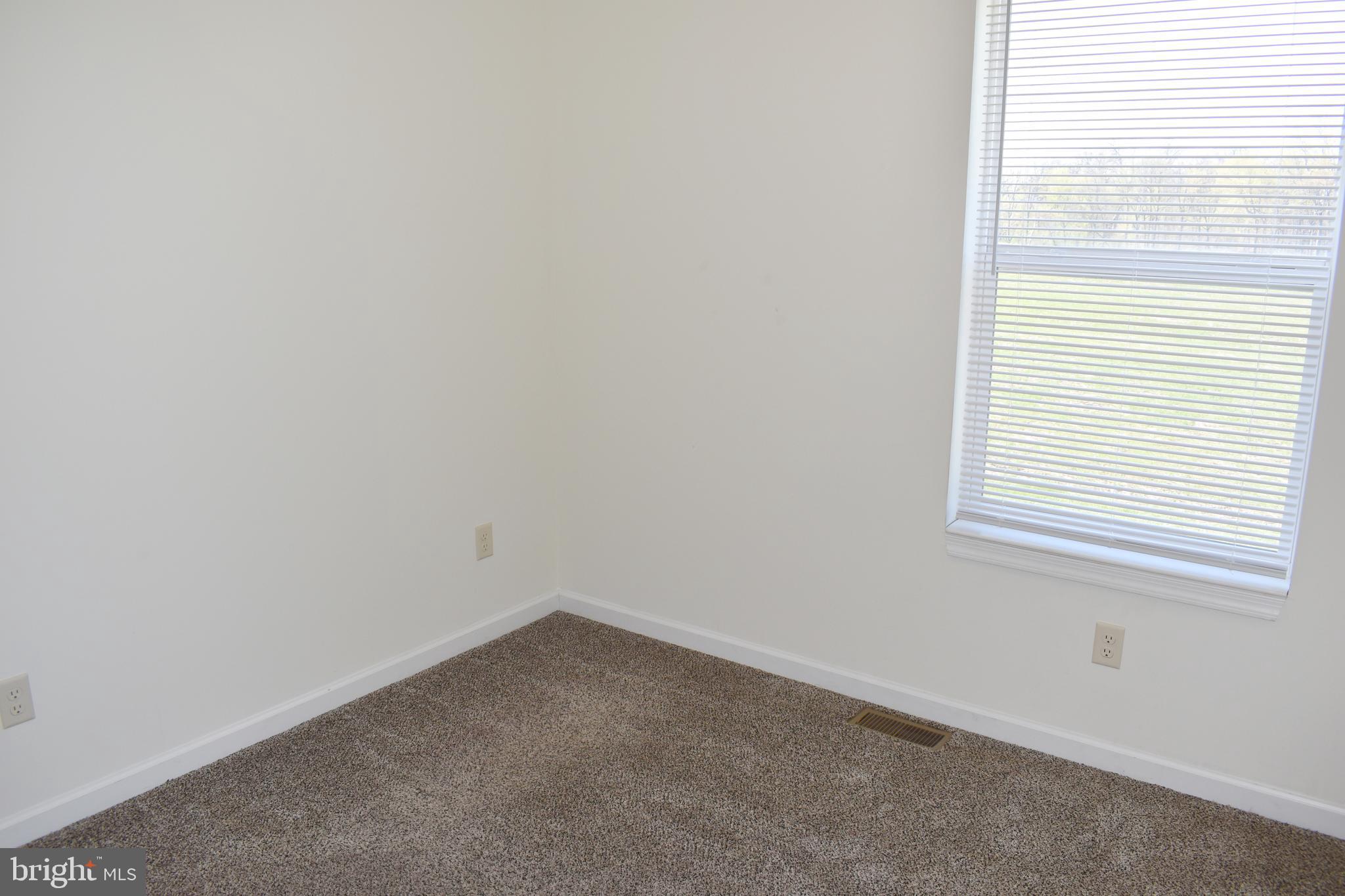 MILL CREEK ACRES - Residential