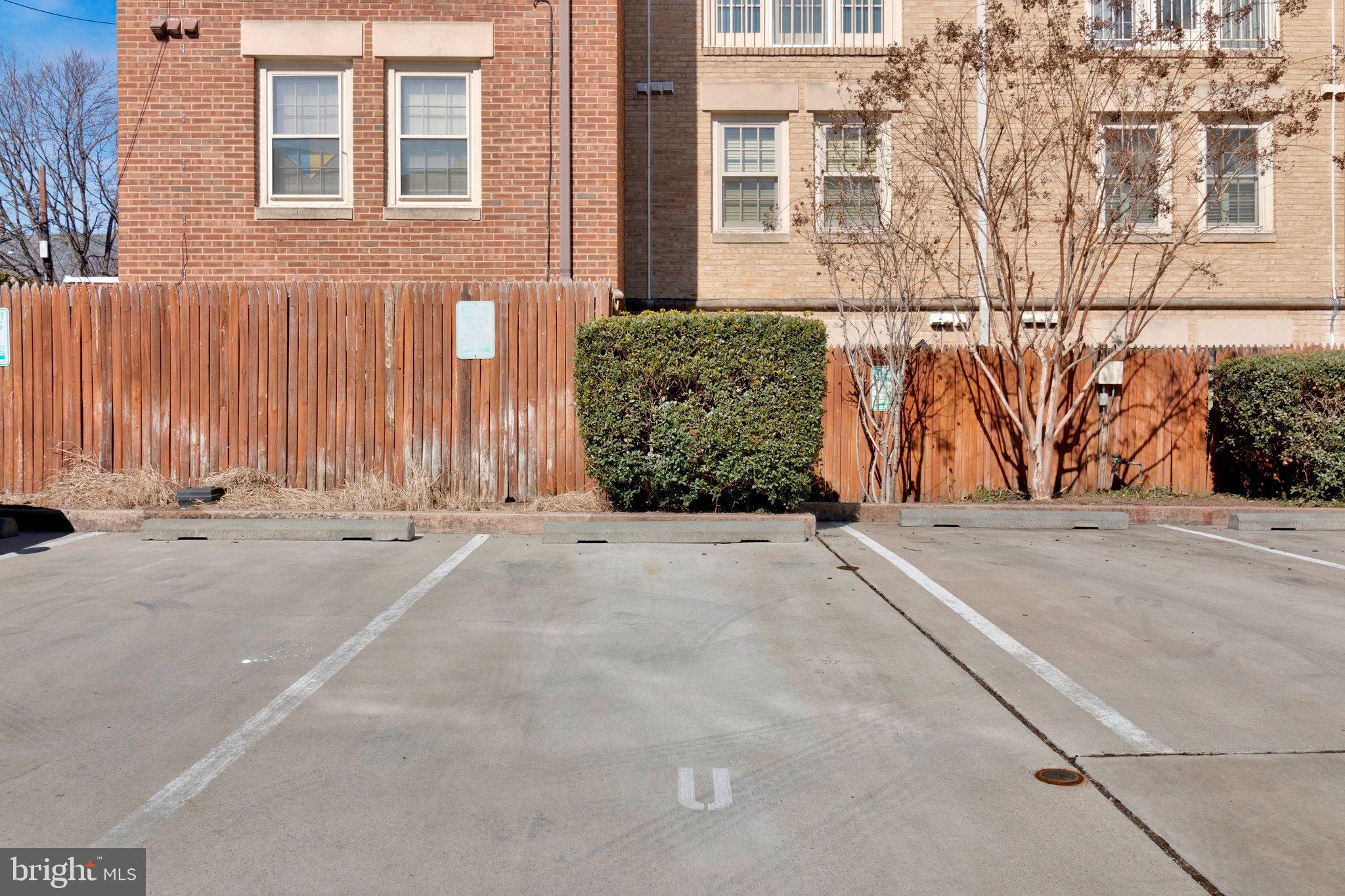 CAPITOL HILL - Residential