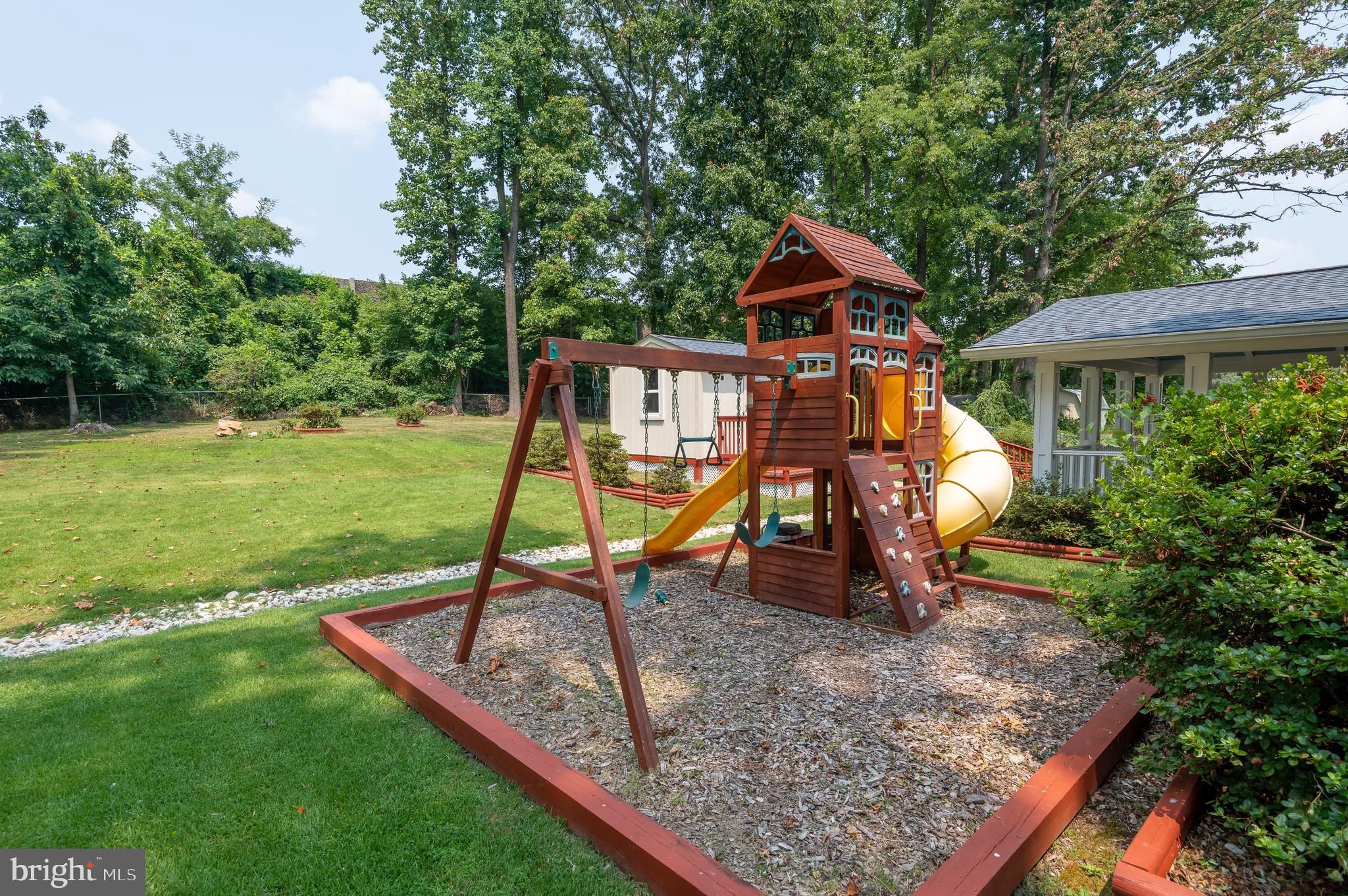 NORTH SPRINGFIELD - Residential