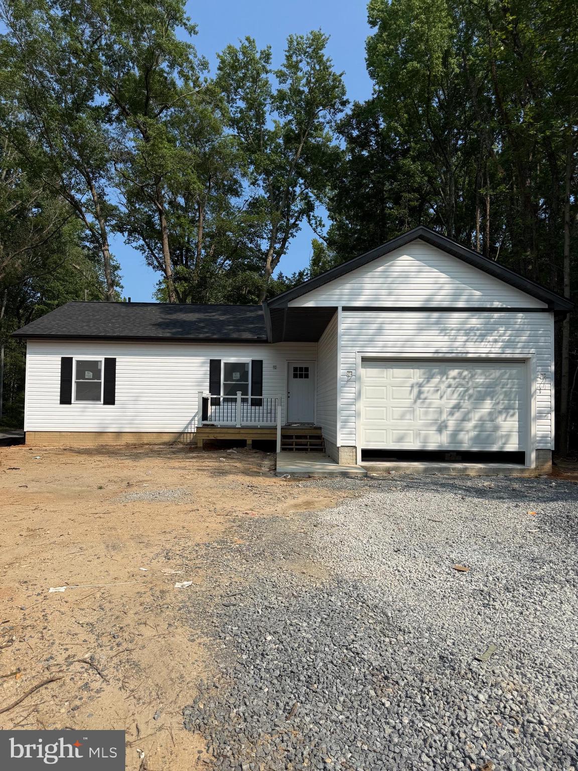 105 CIRCLE LANE