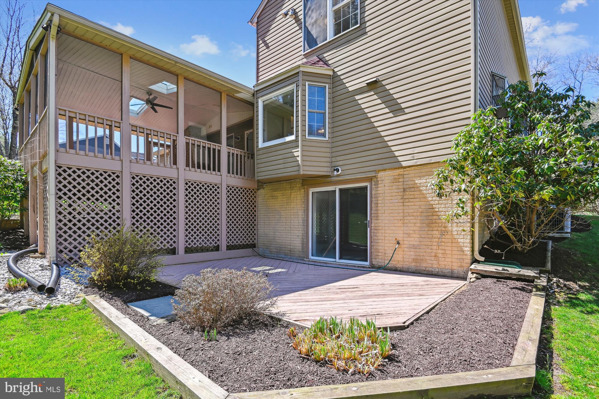 FONT HILL - Residential