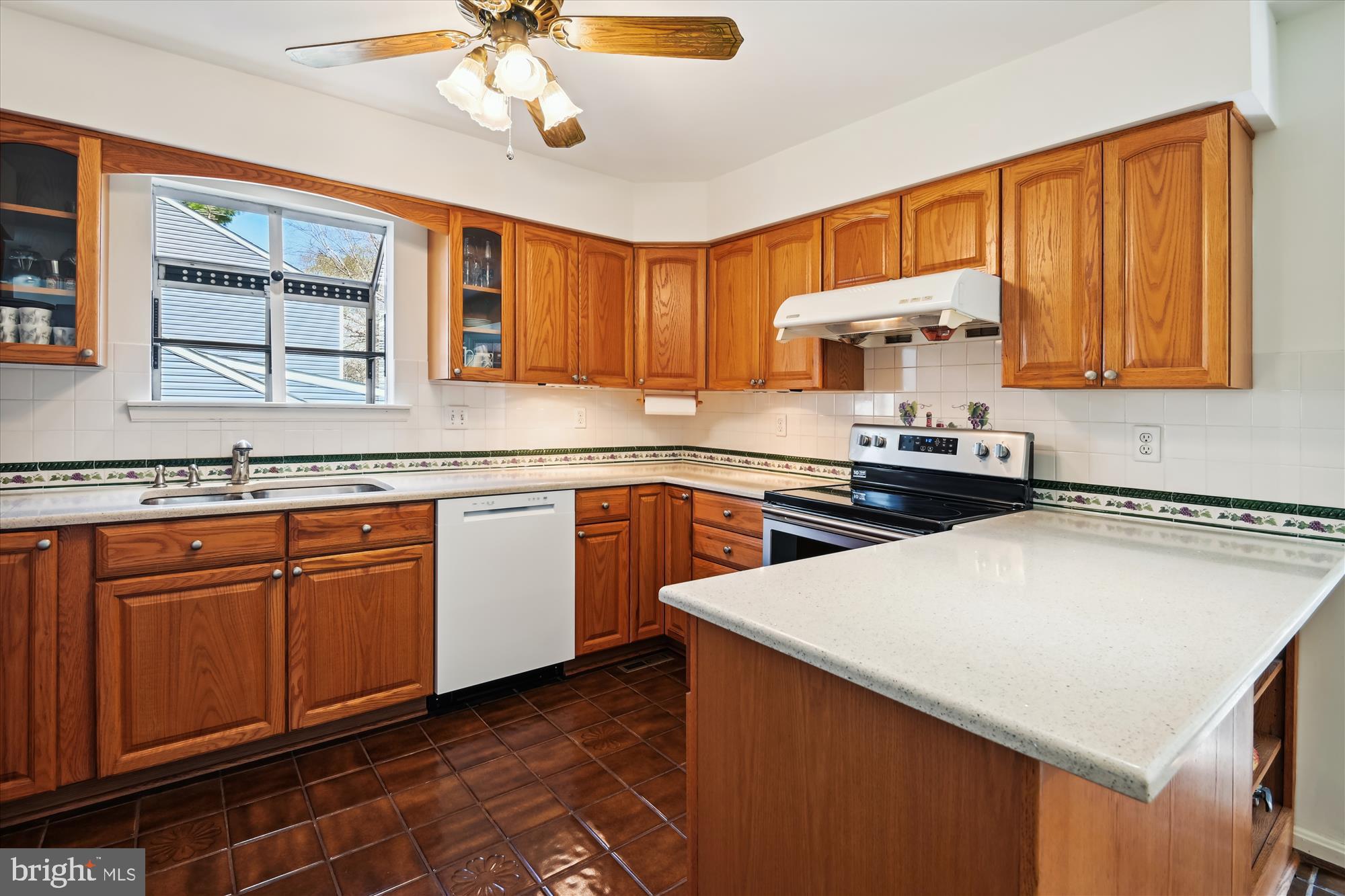 FONT HILL - Residential