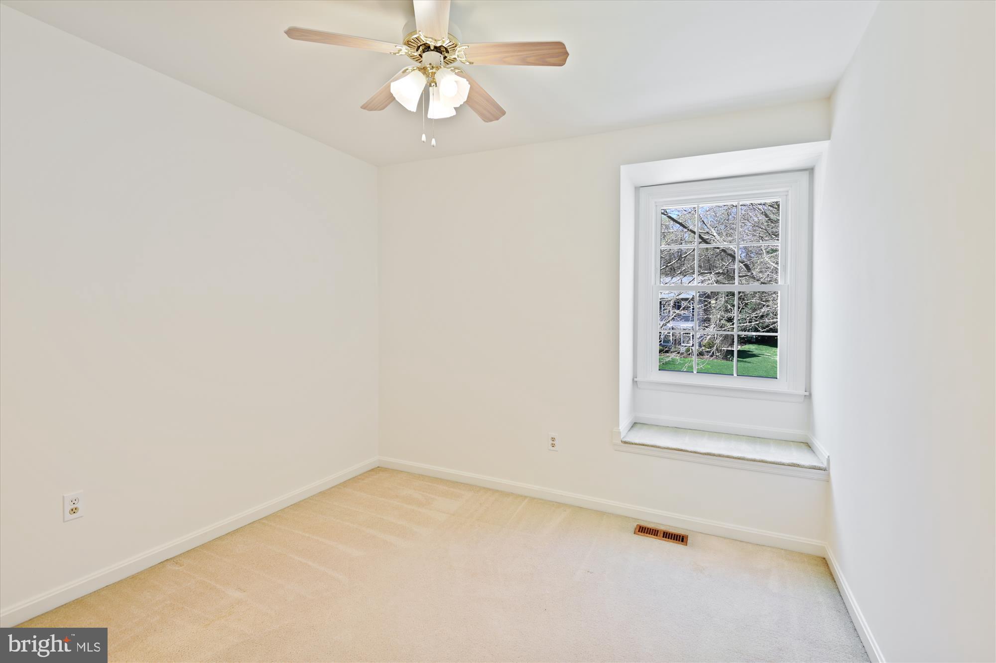 FONT HILL - Residential