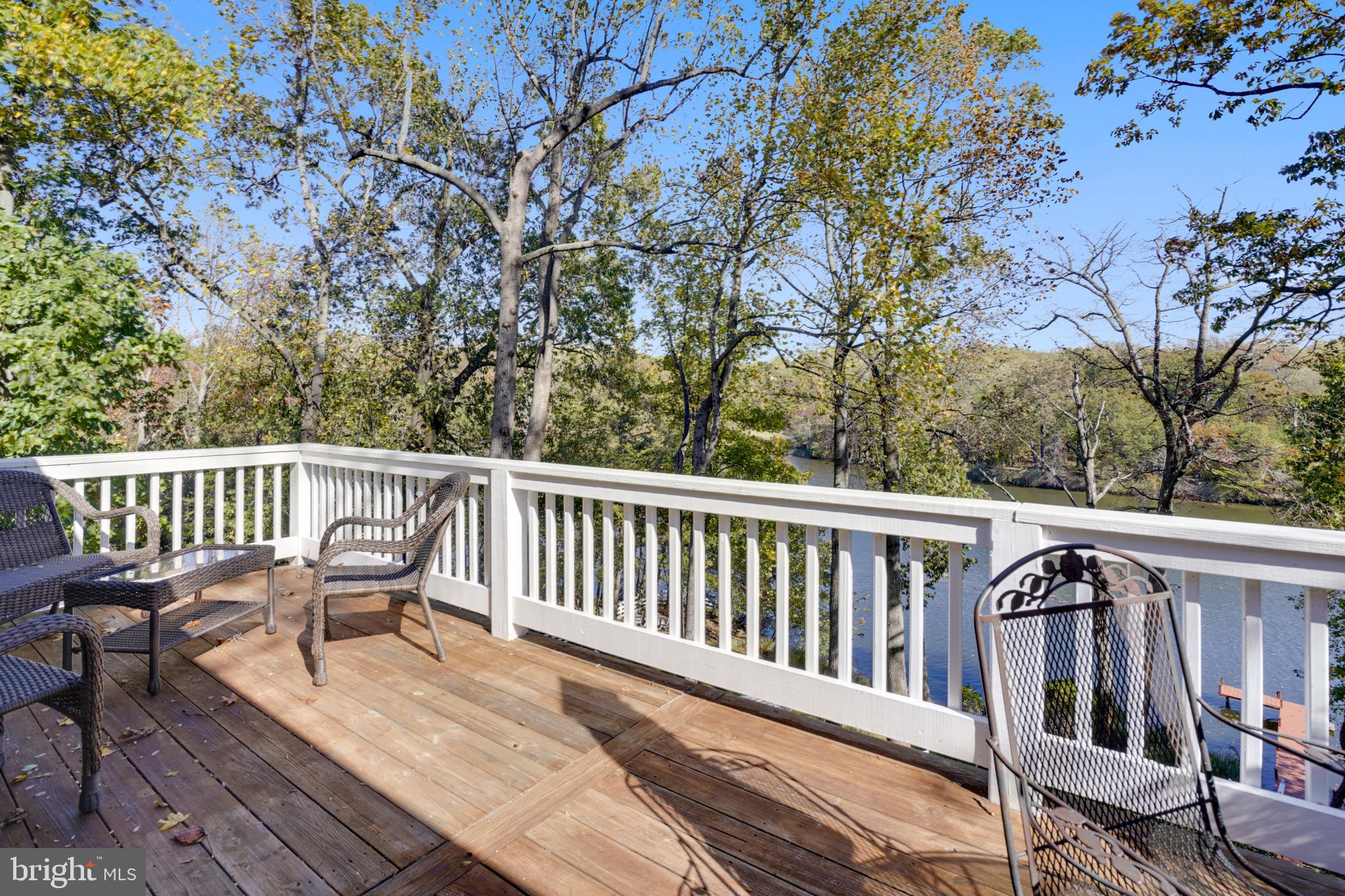 BAY HIGHLANDS - Residential