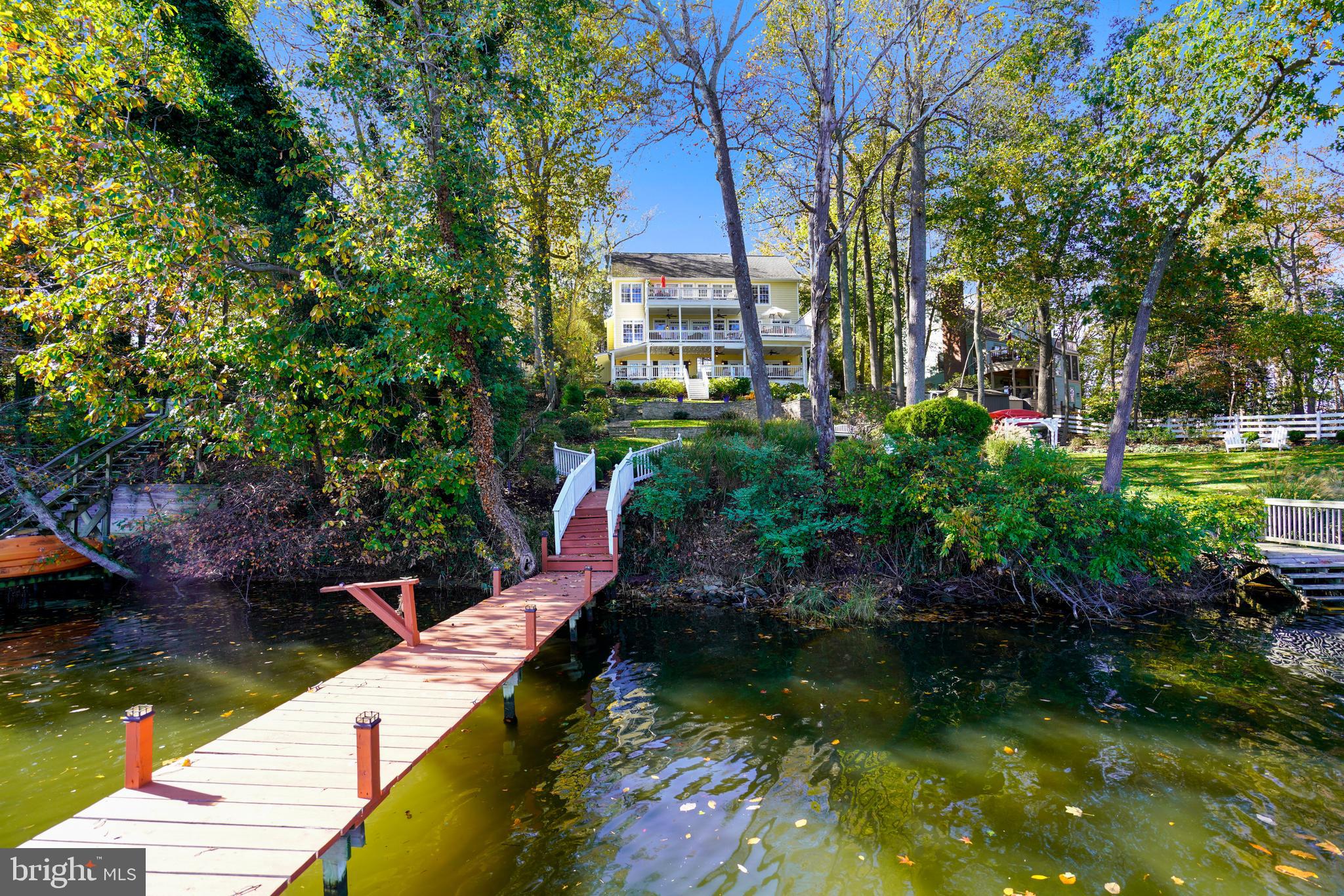 BAY HIGHLANDS - Residential