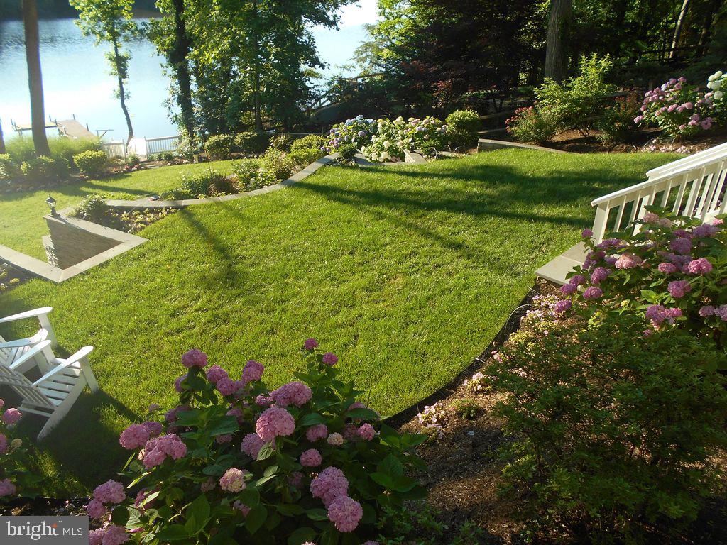 BAY HIGHLANDS - Residential