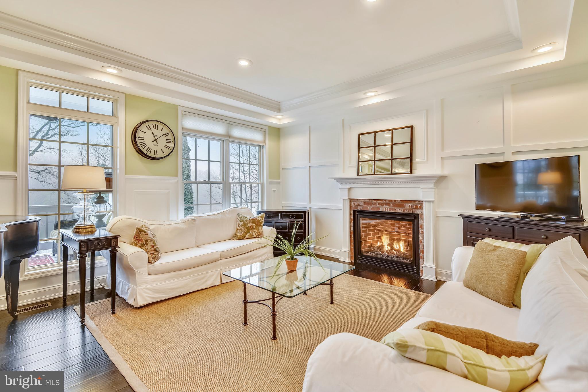 BAY HIGHLANDS - Residential