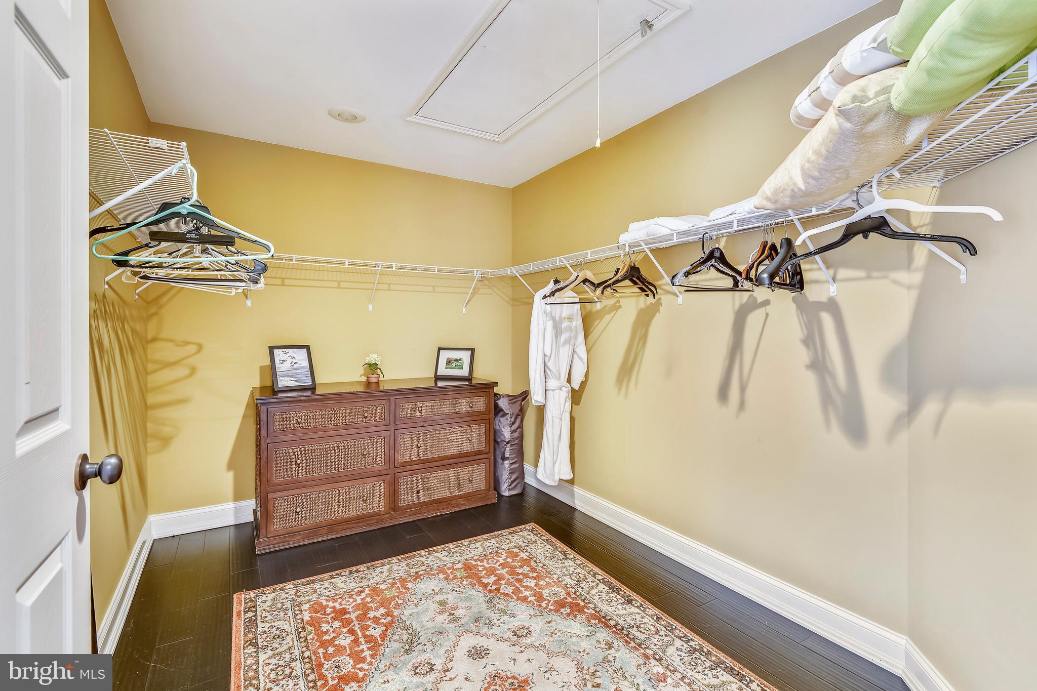 BAY HIGHLANDS - Residential