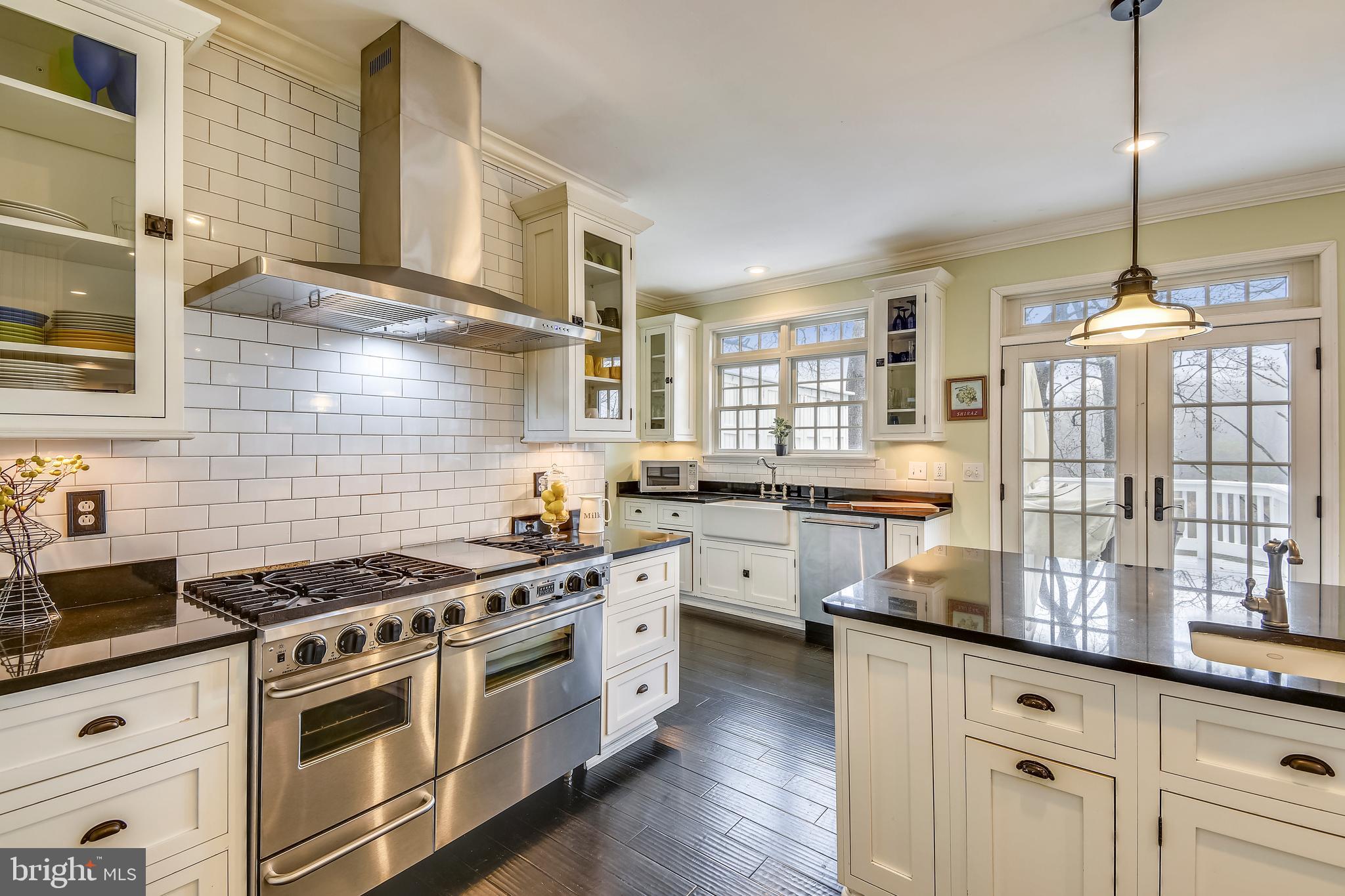 BAY HIGHLANDS - Residential