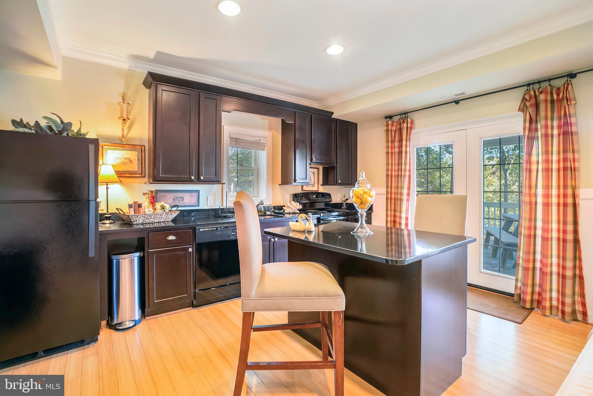 BAY HIGHLANDS - Residential