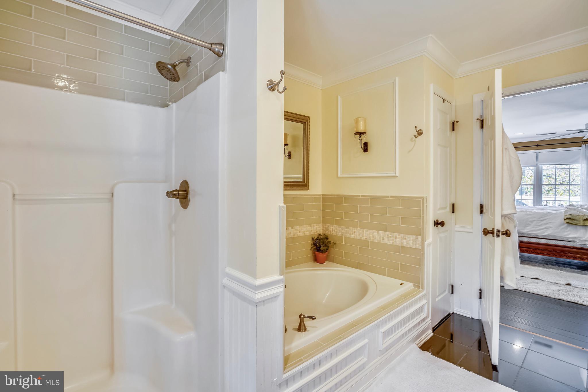 BAY HIGHLANDS - Residential