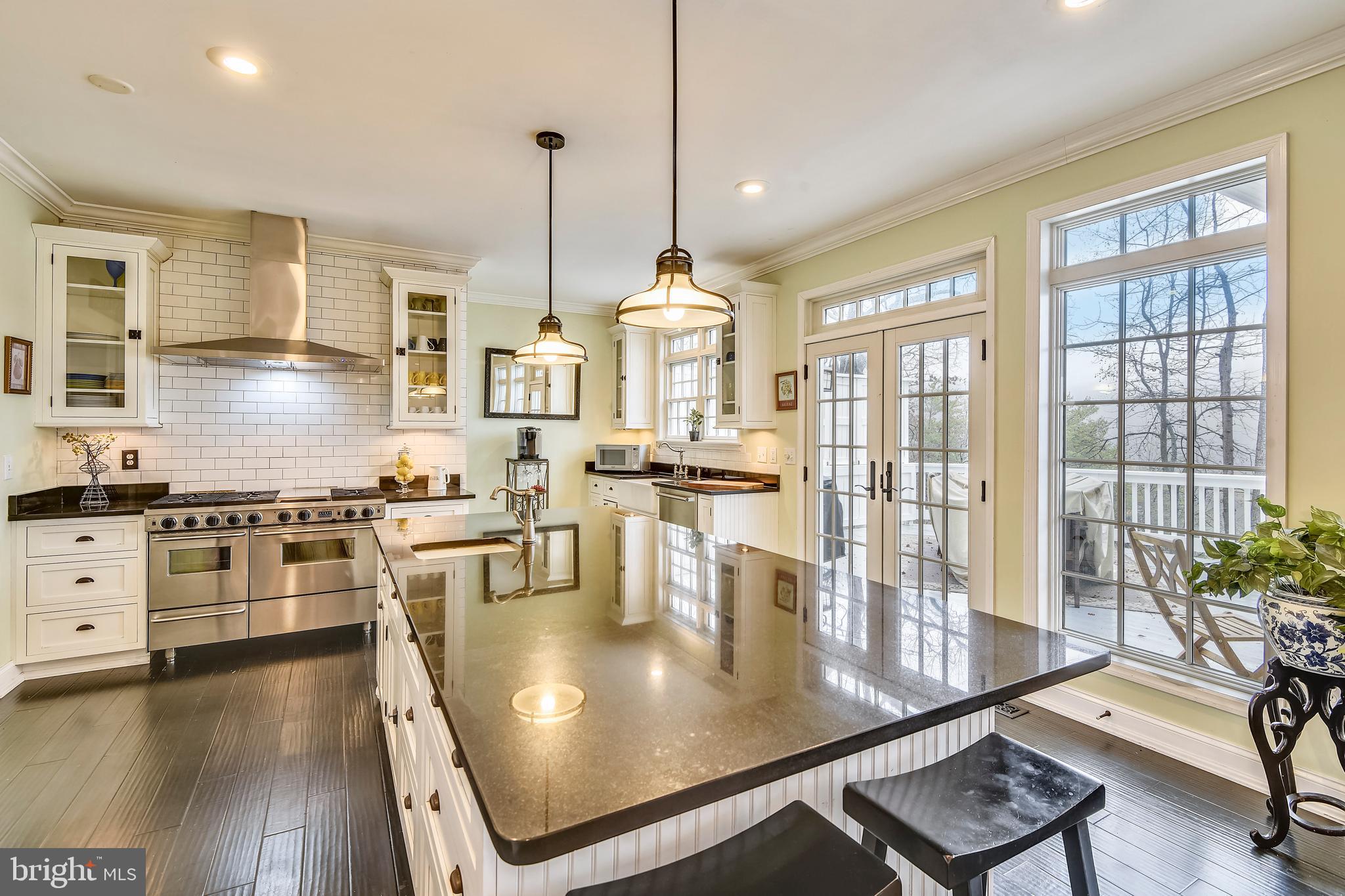 BAY HIGHLANDS - Residential