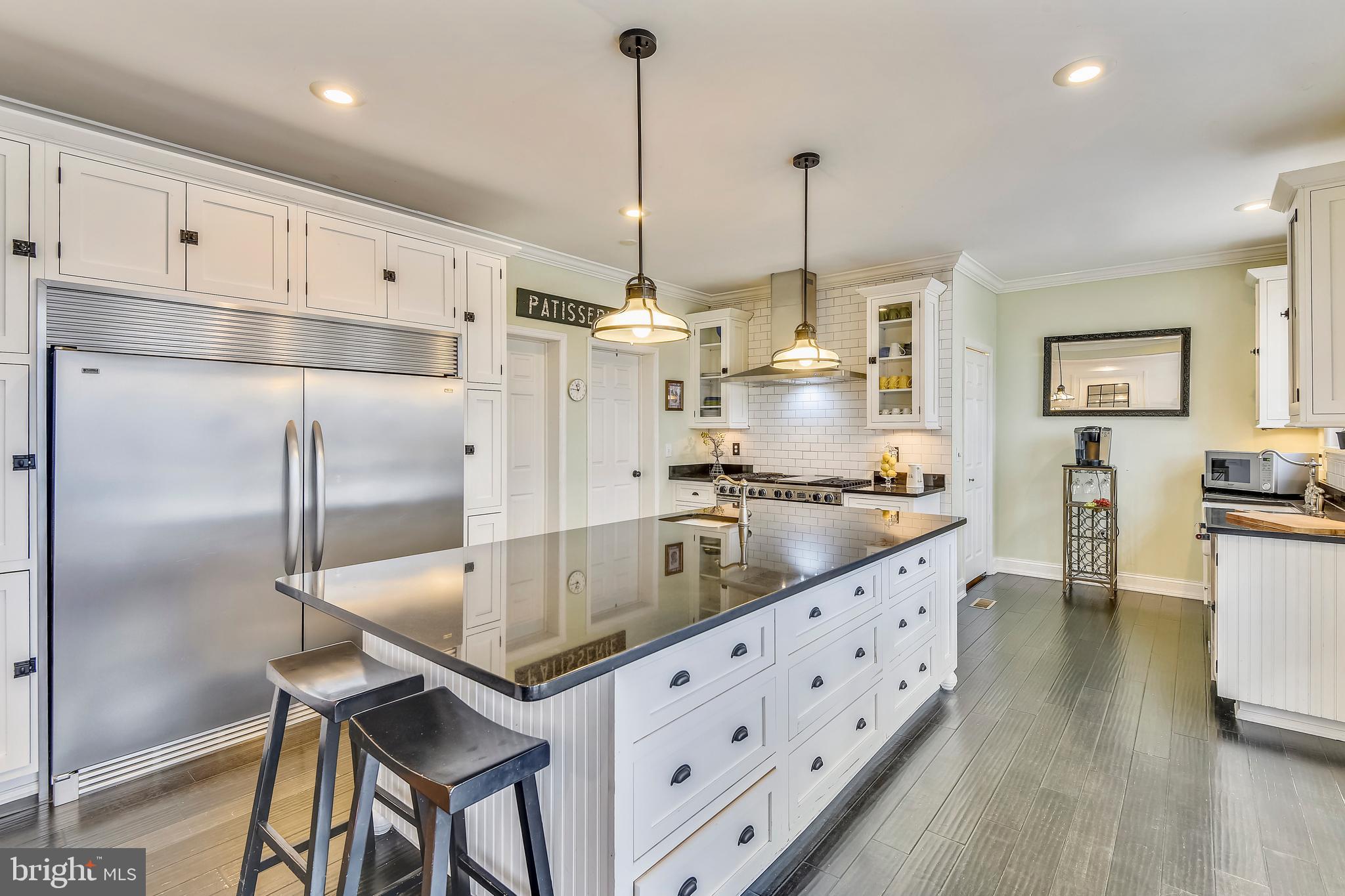 BAY HIGHLANDS - Residential