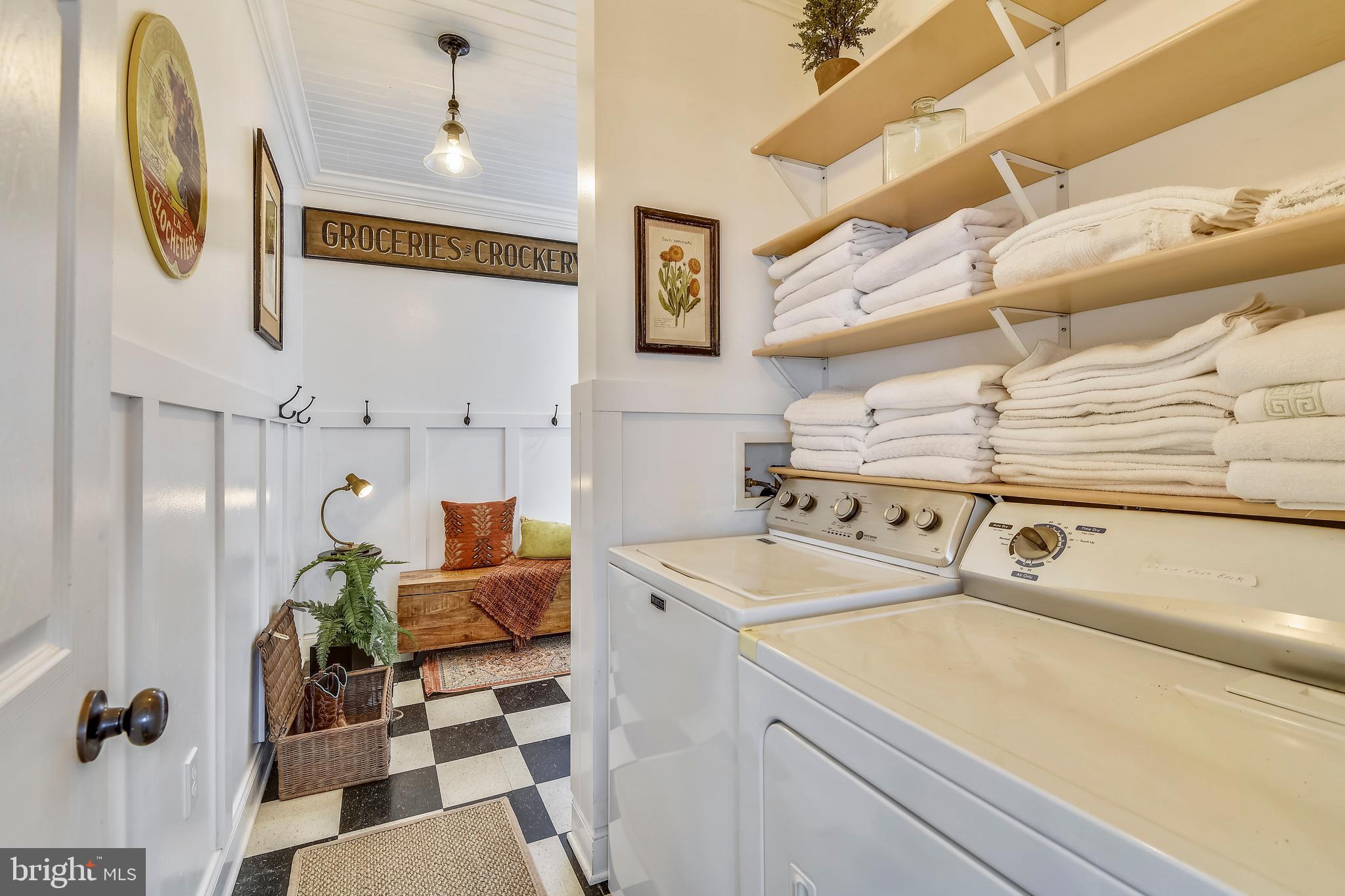 BAY HIGHLANDS - Residential