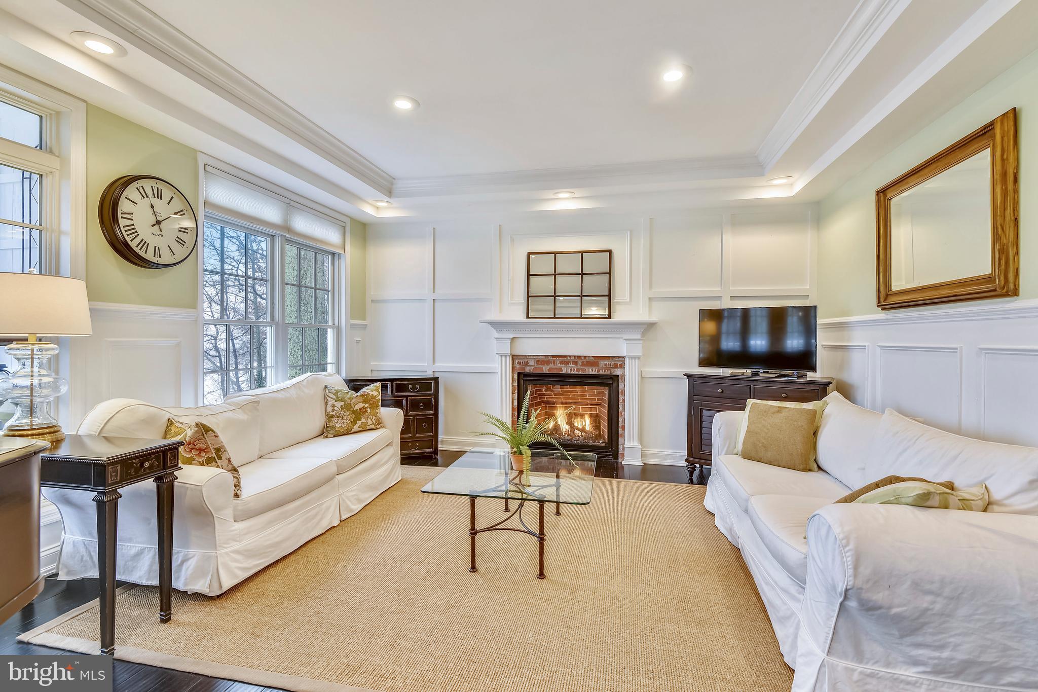 BAY HIGHLANDS - Residential