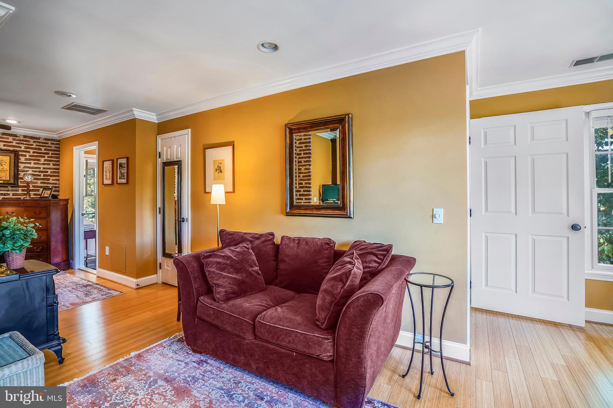 BAY HIGHLANDS - Residential