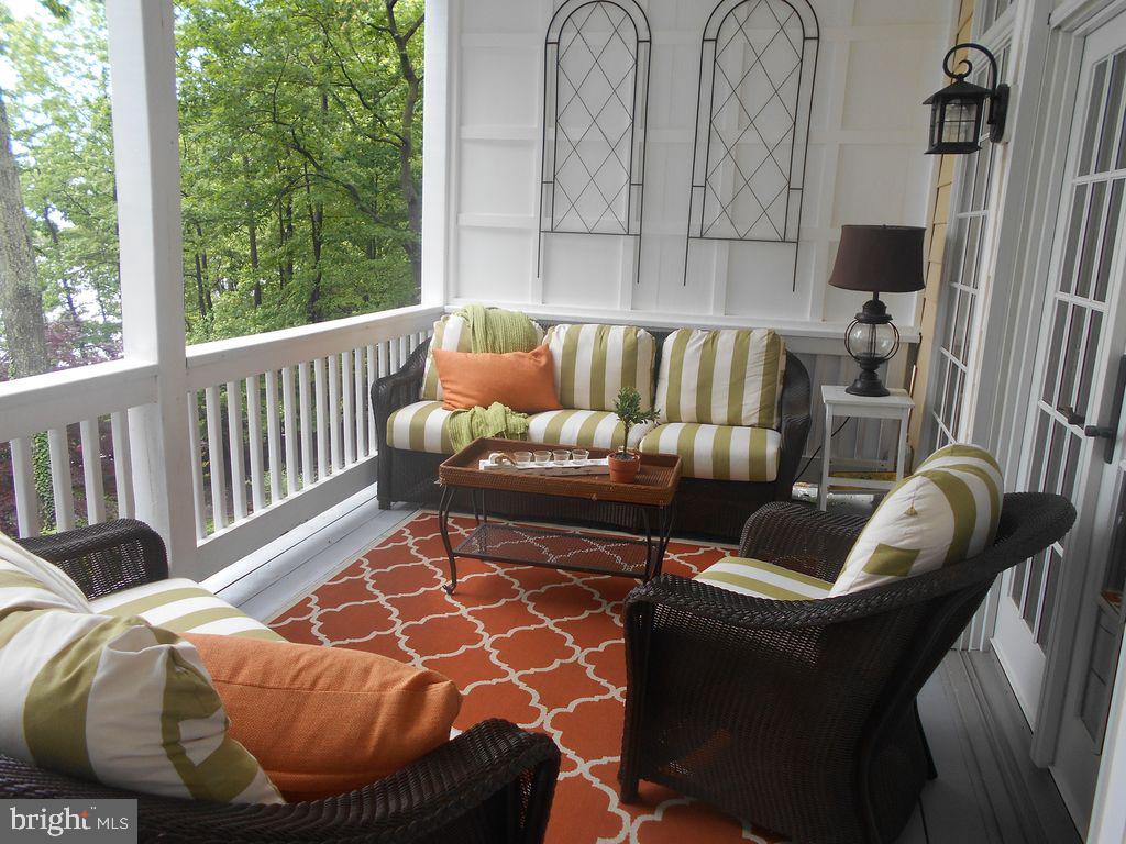 BAY HIGHLANDS - Residential