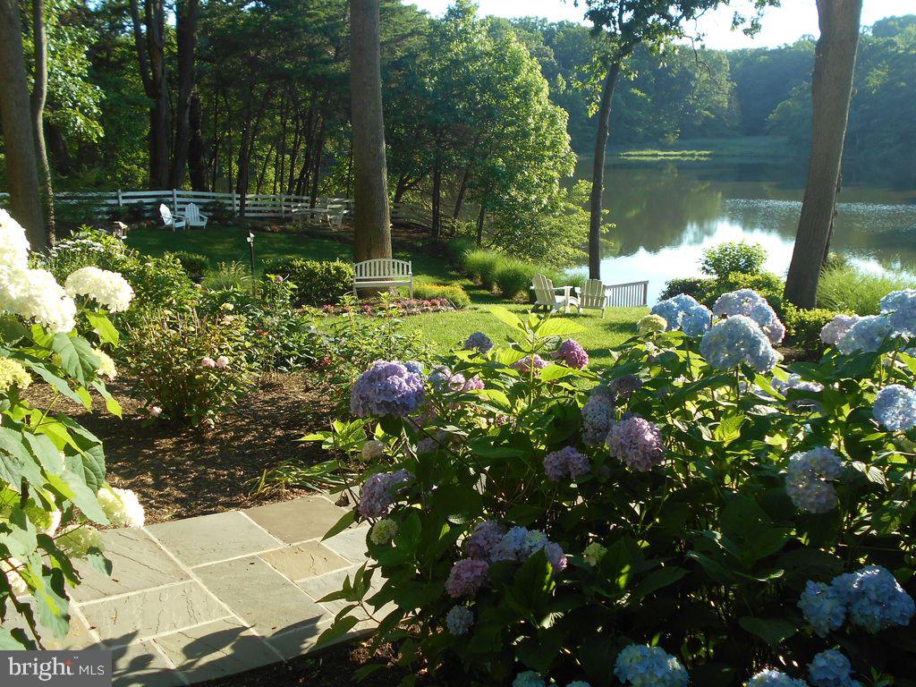 BAY HIGHLANDS - Residential