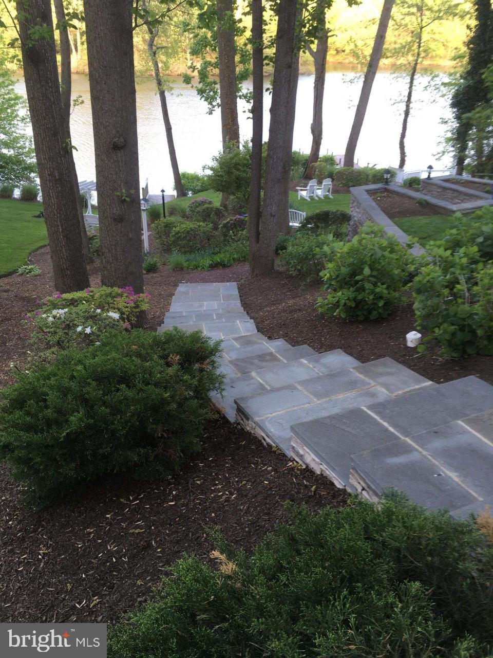 BAY HIGHLANDS - Residential