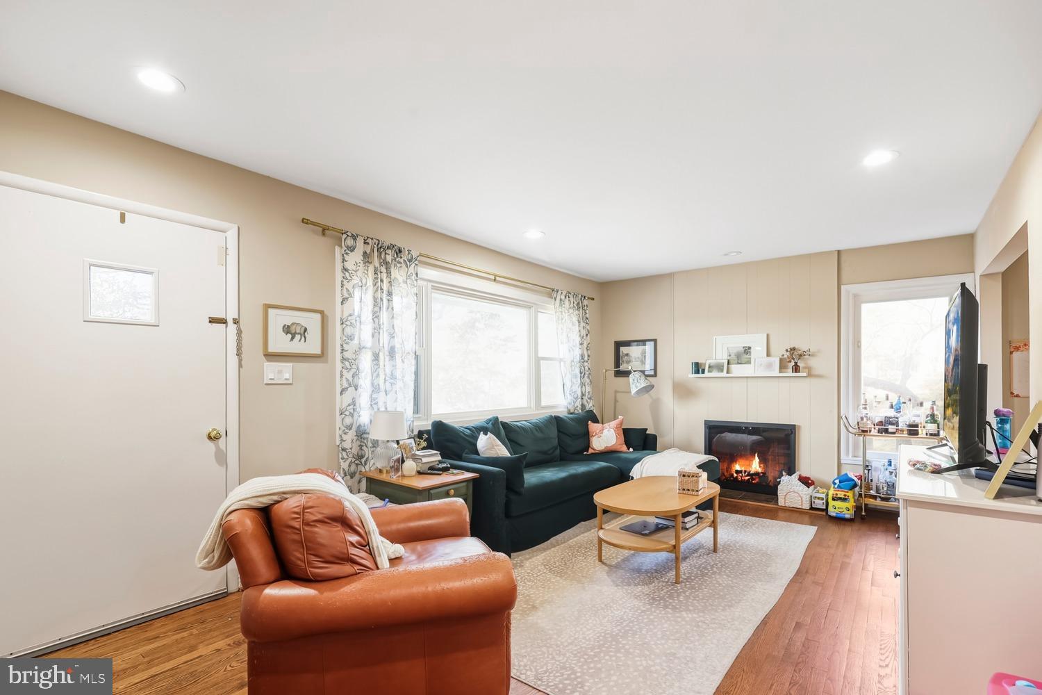 1105 WESTBRIAR COURT NE