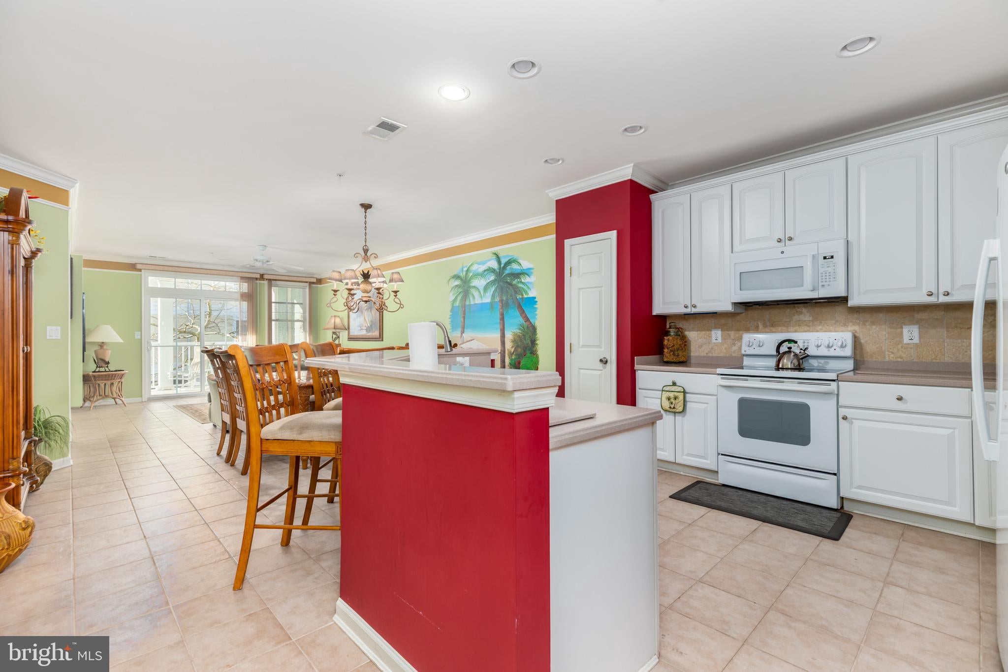 2 FOUNTAIN DRIVE E LUG-T  #2 B