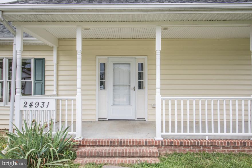 Little farmette in the heart of Hollywood! Own a piece of St. Marys History. This  3 acre homestead features a spacious 3 bedroom 2 full bath; wheelchair accessible; real hardwood; brand new appliances. Vacant and Move in Ready!!