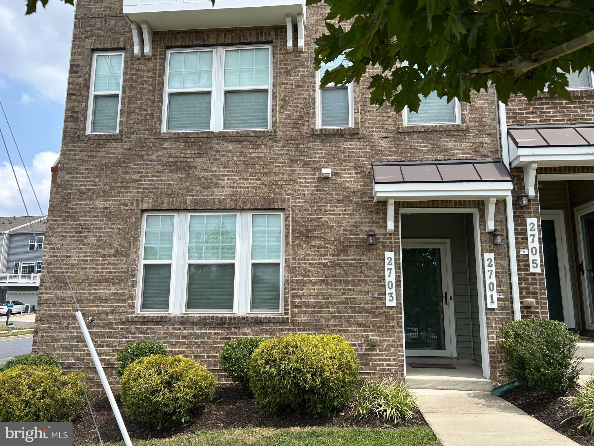 2701 PINEBROOK ROAD