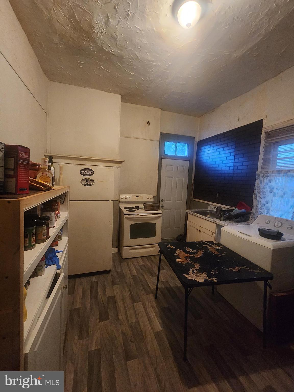 1021 HARLEM AVENUE