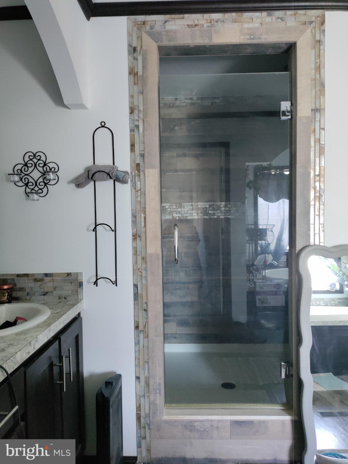 ROLLING HILLS ESTATES - Residential