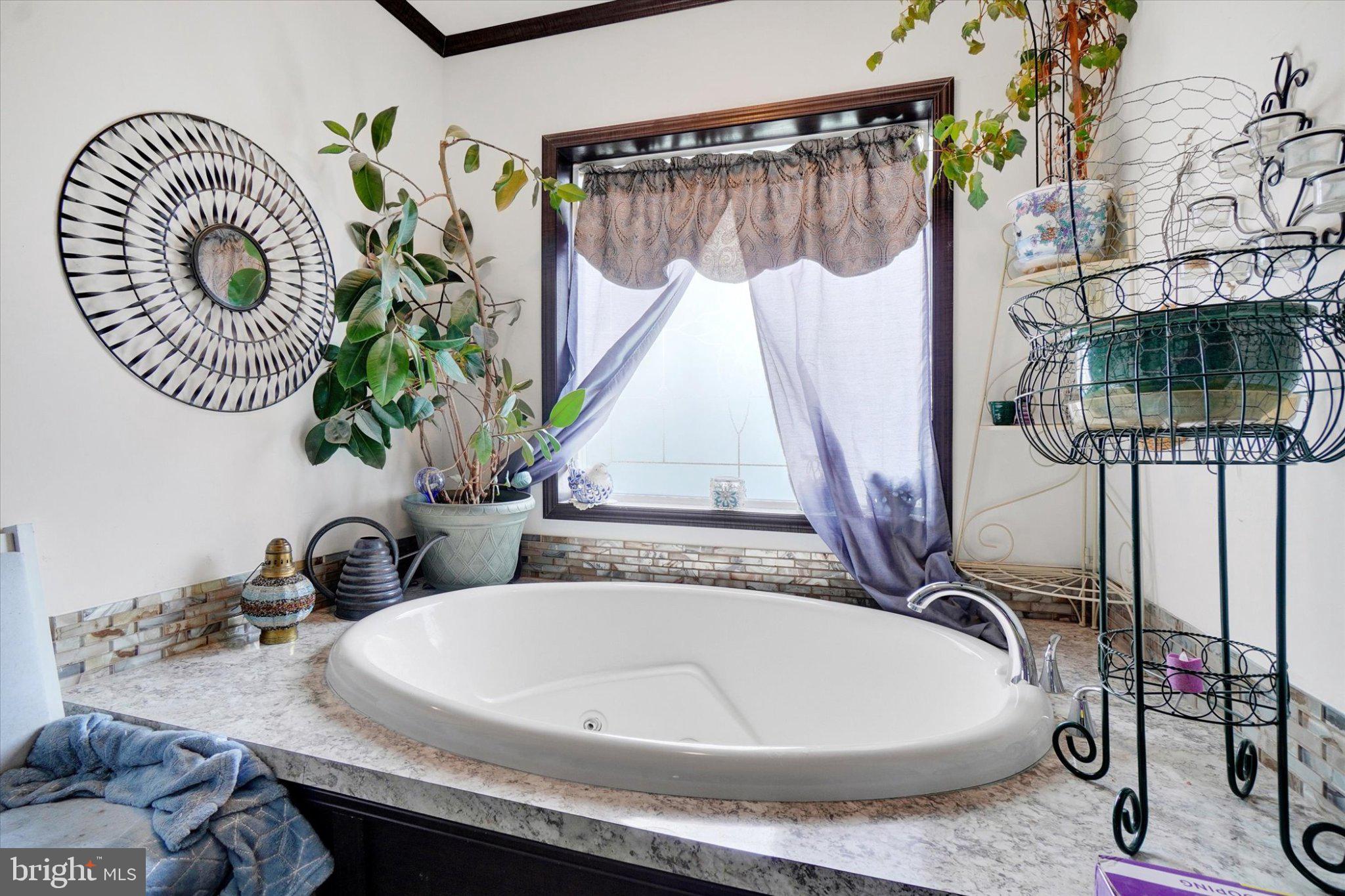 ROLLING HILLS ESTATES - Residential