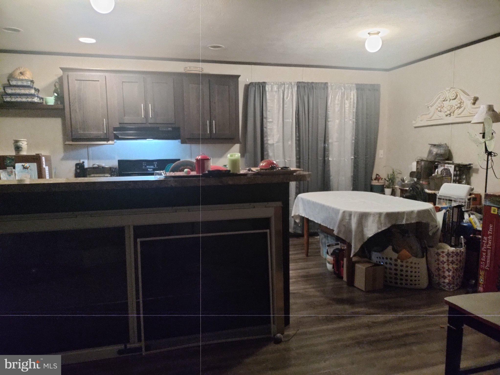 ROLLING HILLS ESTATES - Residential