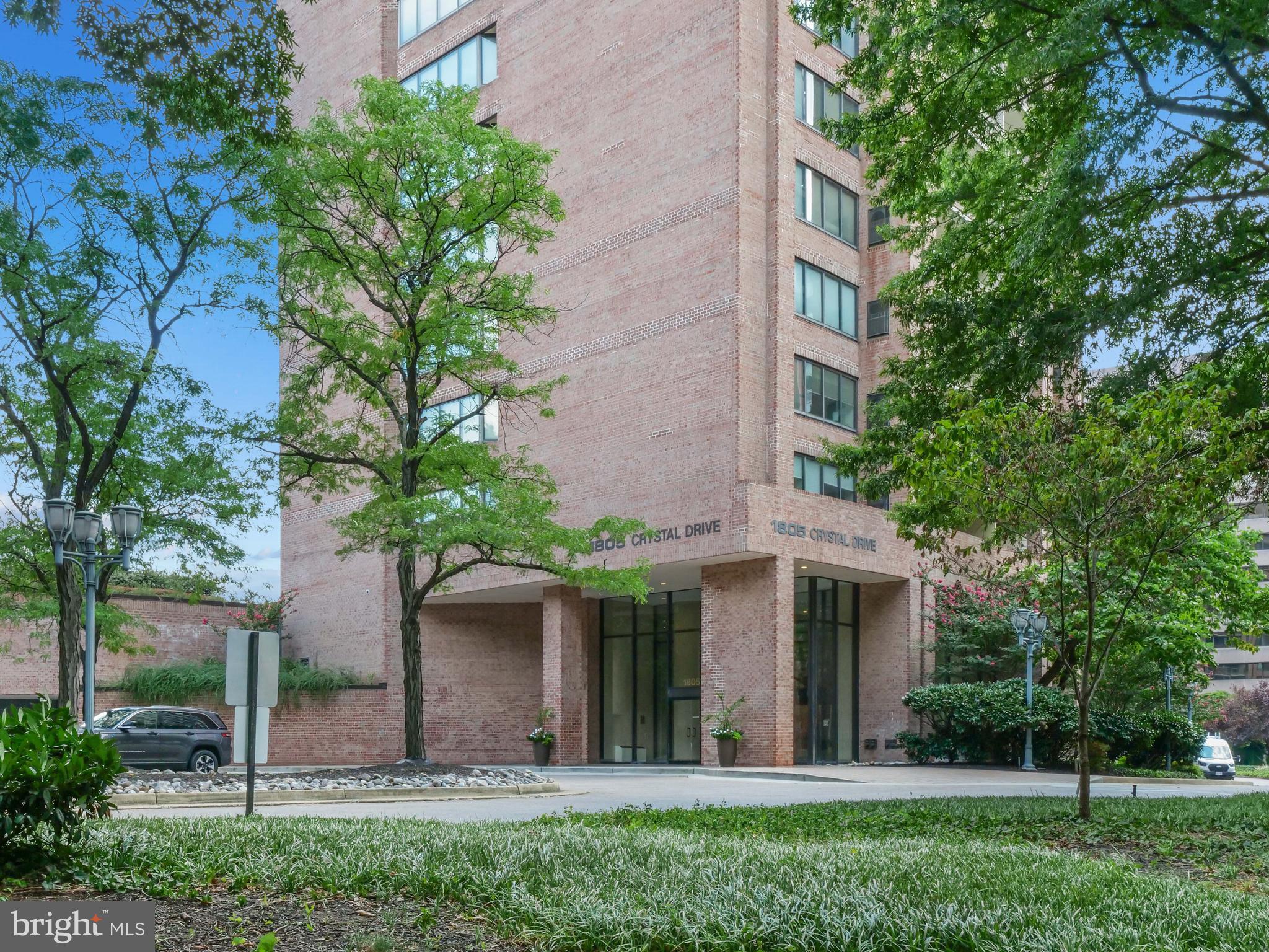 CRYSTAL PARK - Residential