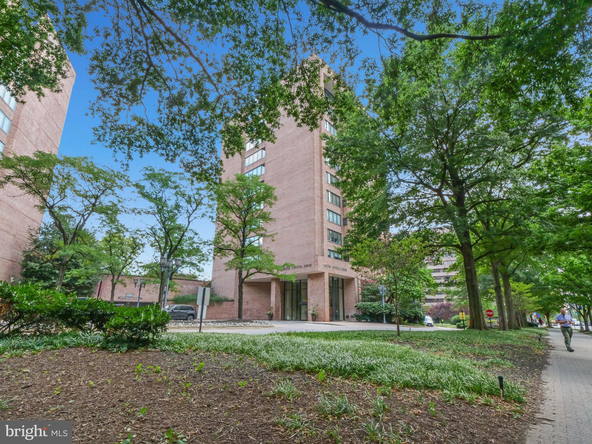 CRYSTAL PARK - Residential