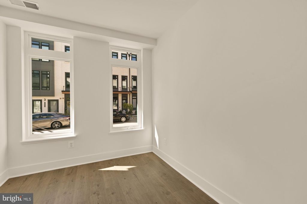 Photo of 2607 Platt Court NW, WASHINGTON, DC 20001 (MLS # DCDC2228038)