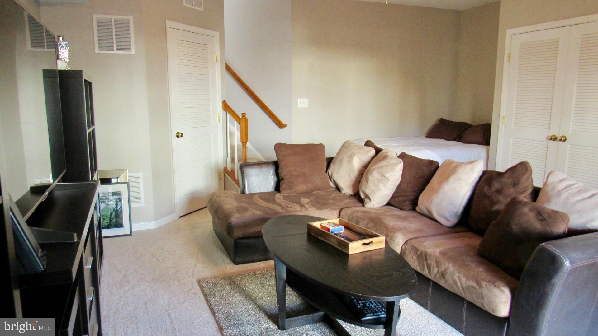 BRAEMAR-TARTAN VILLAGE - Residential Lease