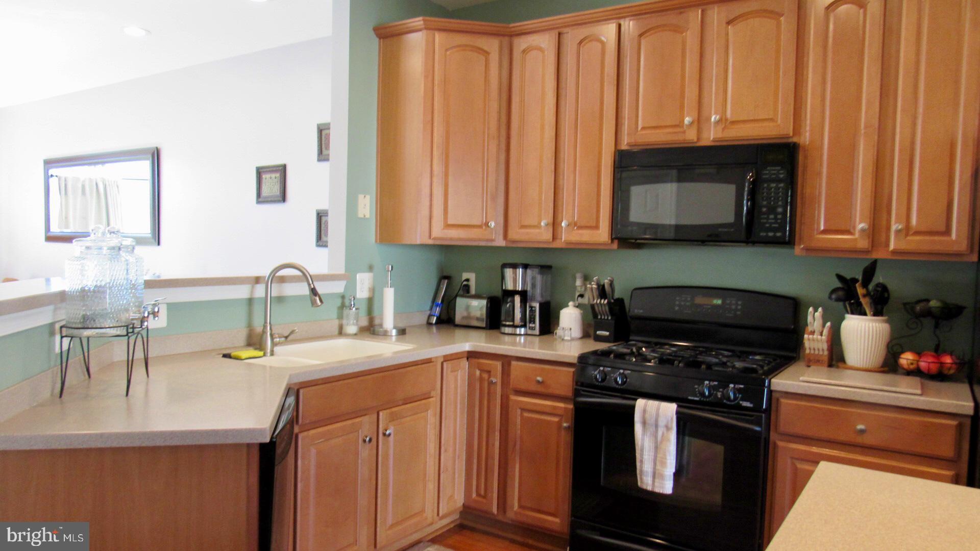 BRAEMAR-TARTAN VILLAGE - Residential Lease