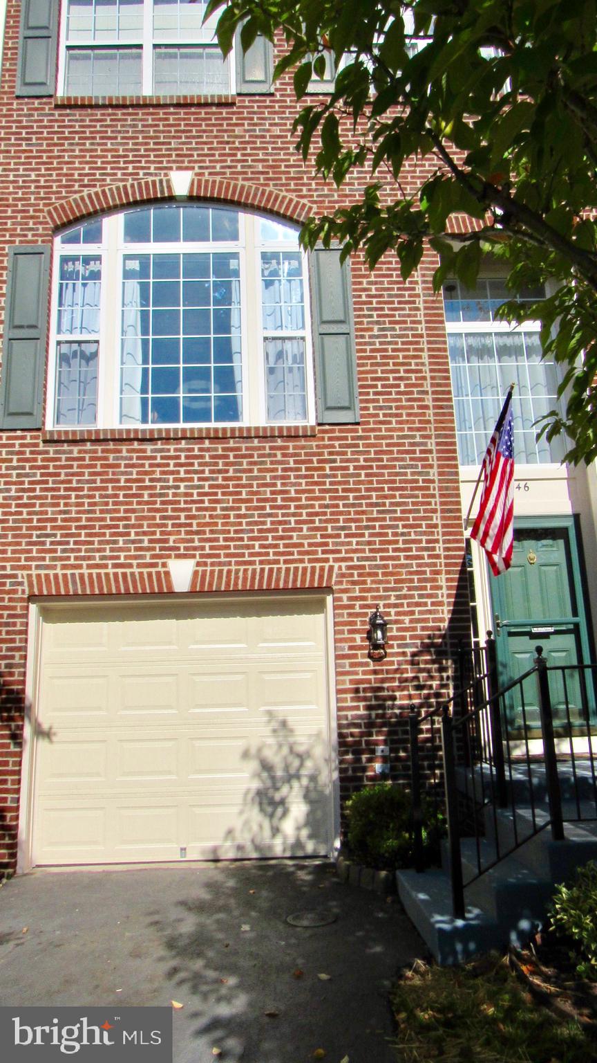 BRAEMAR-TARTAN VILLAGE - Residential Lease