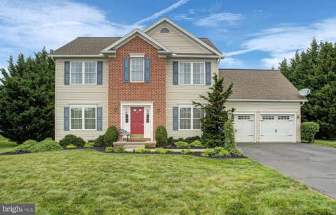 Homes For Sale - 155 Eleahs Crossing<br/> Franklin County, GREENCASTLE, PA 17225