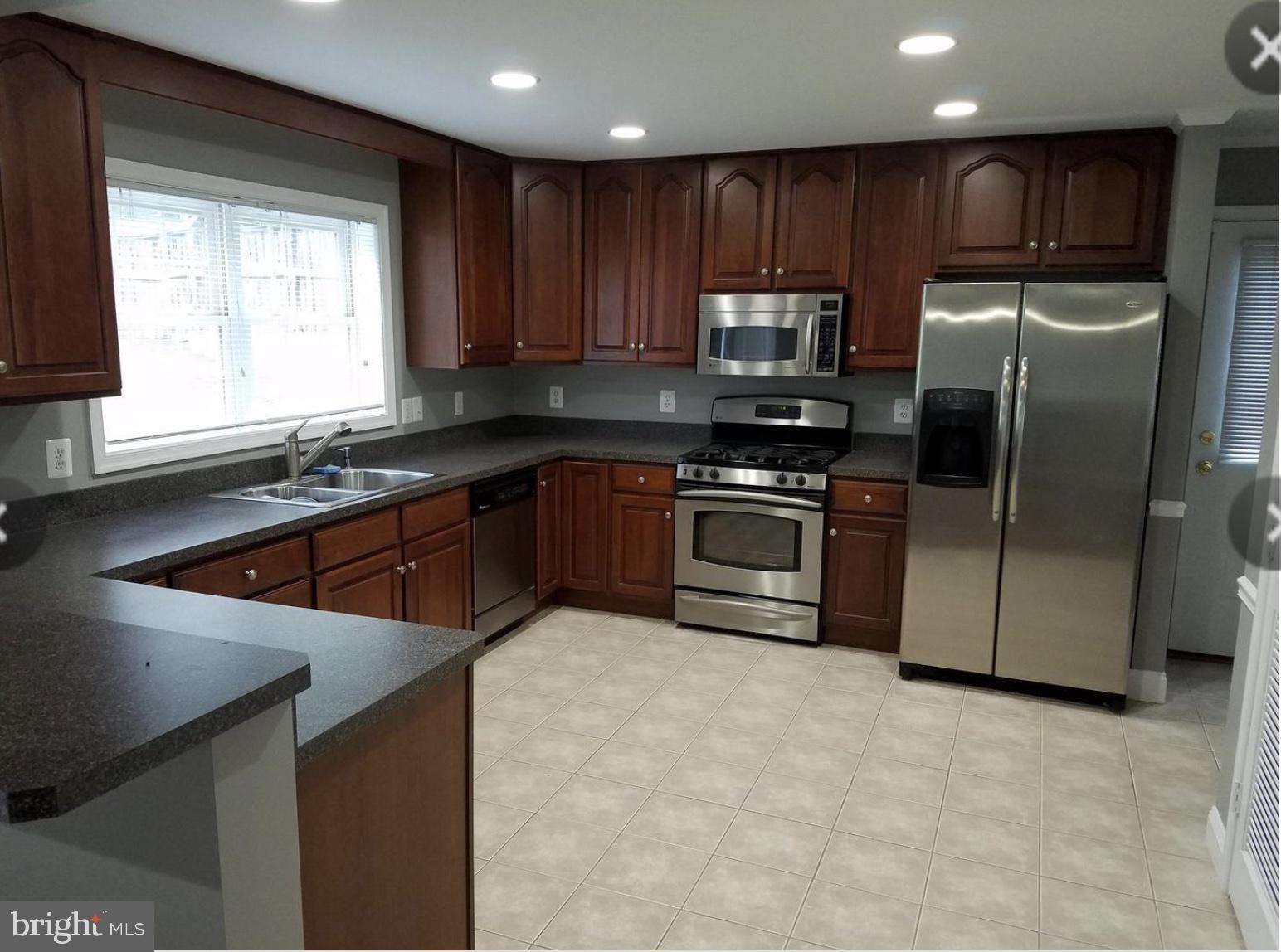 DALE CITY - Residential Lease