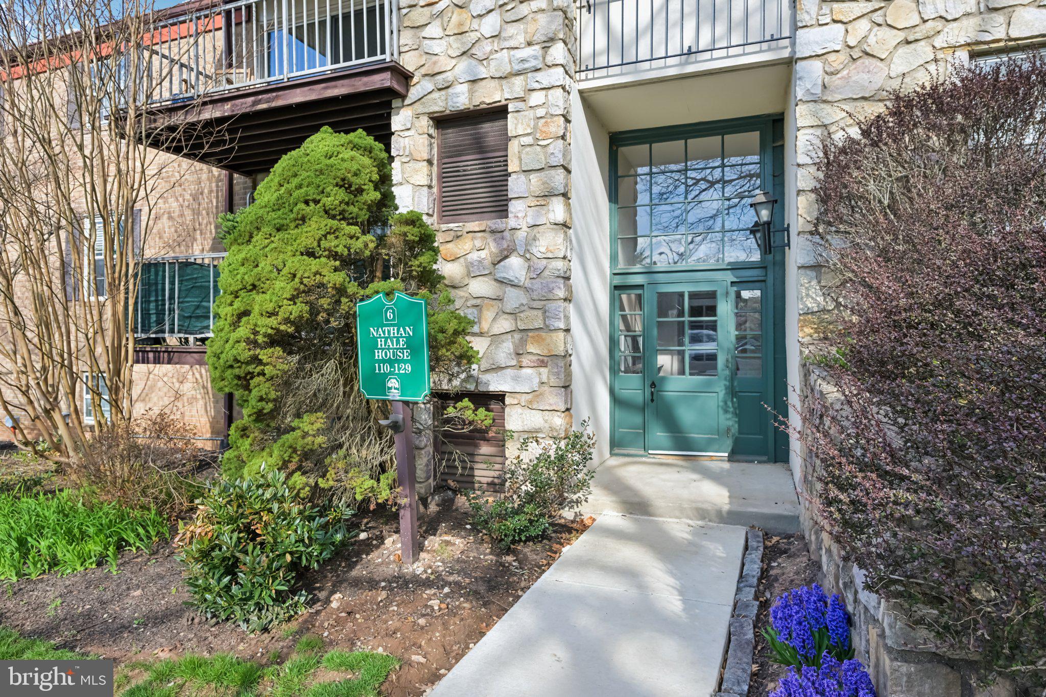 GLENHARDIE CONDOS - Residential