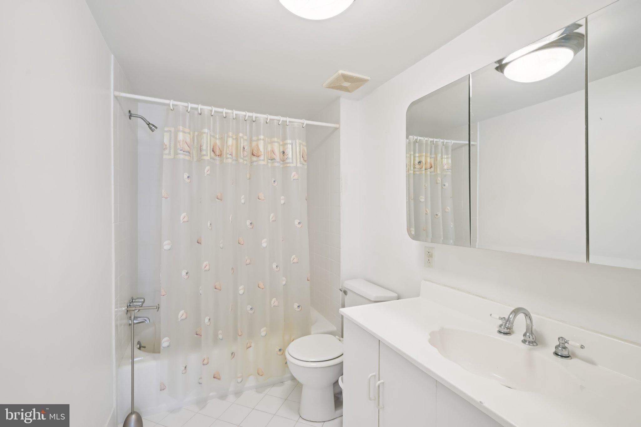 GLENHARDIE CONDOS - Residential