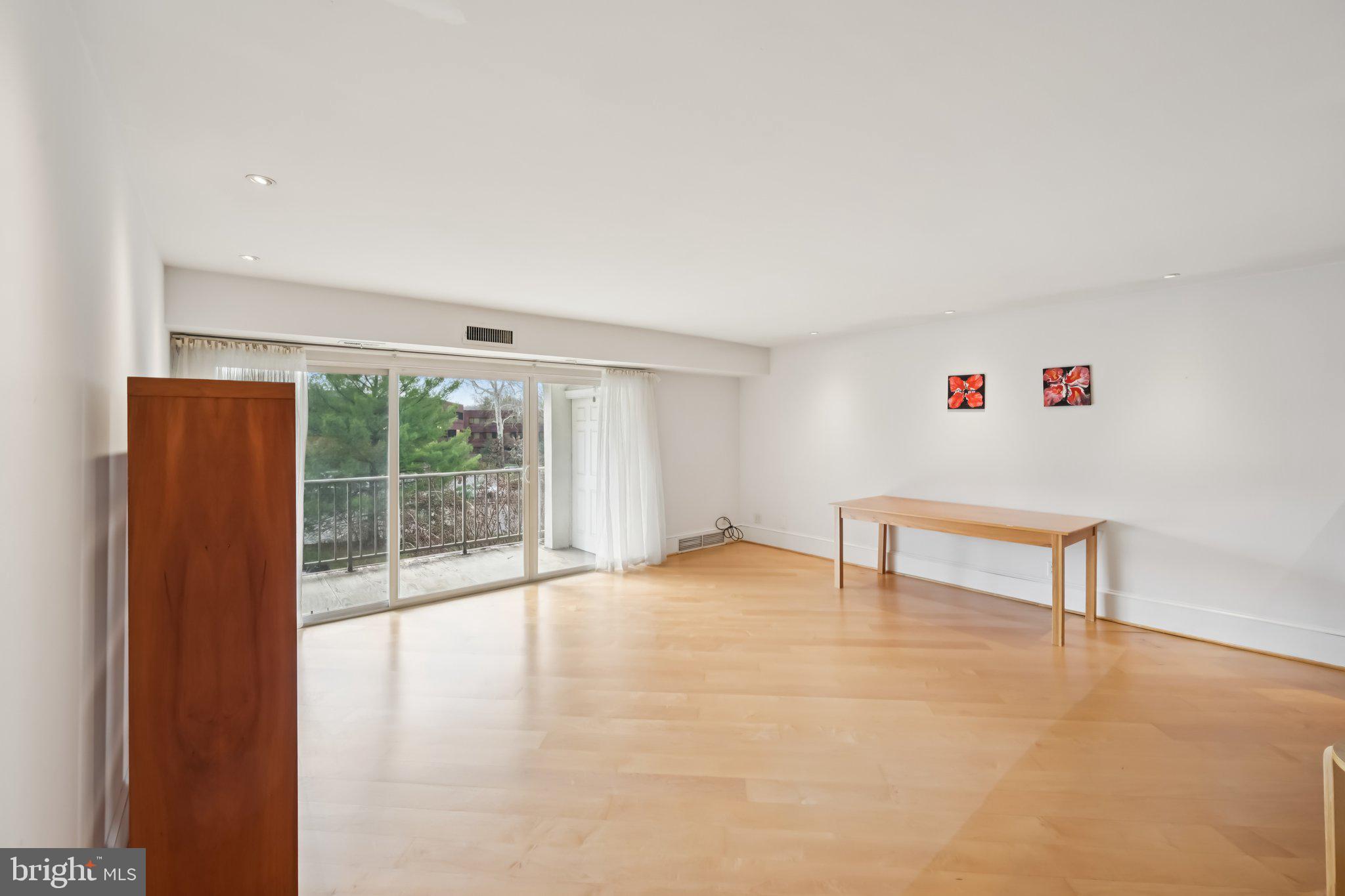 GLENHARDIE CONDOS - Residential