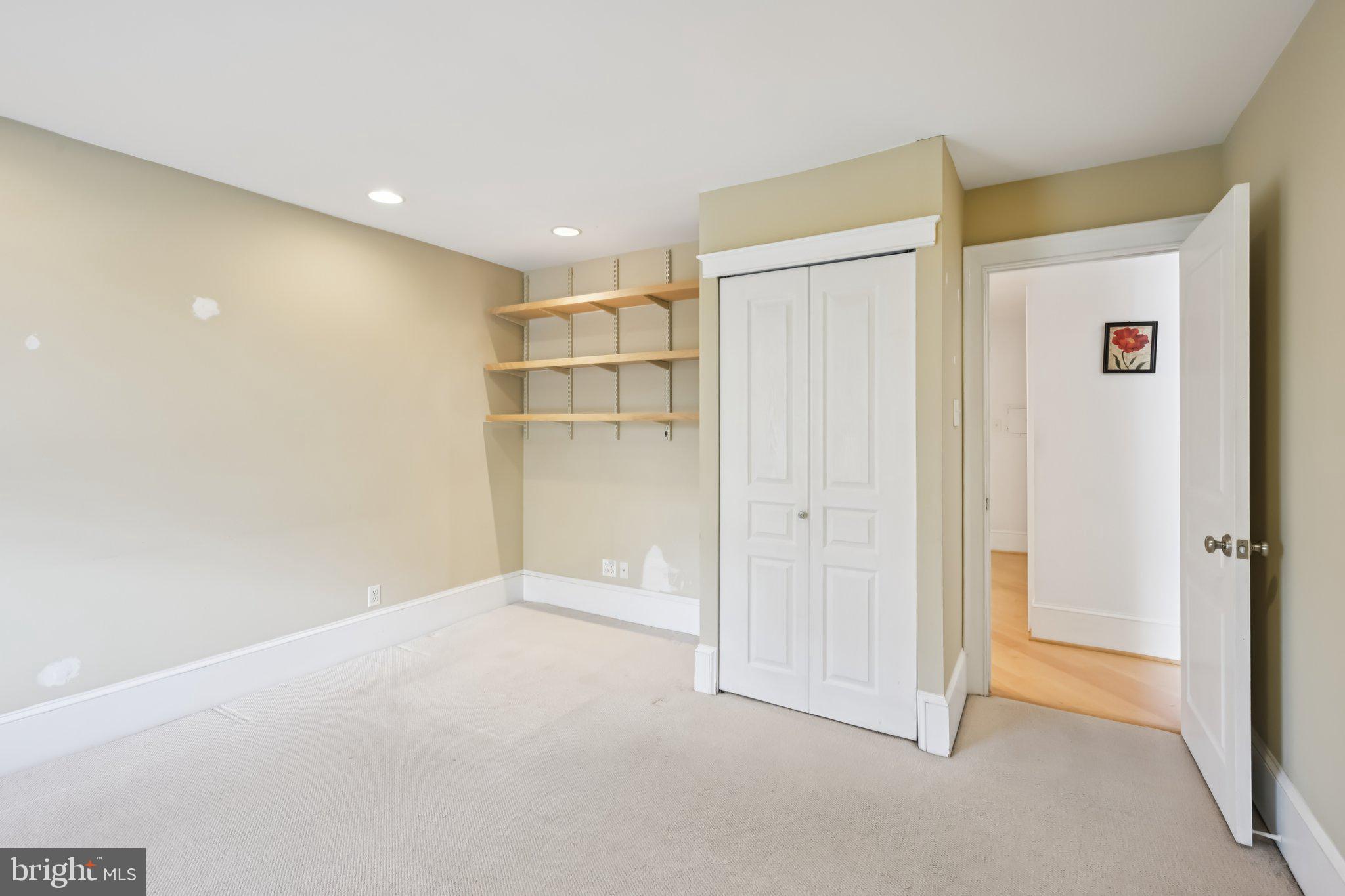 GLENHARDIE CONDOS - Residential