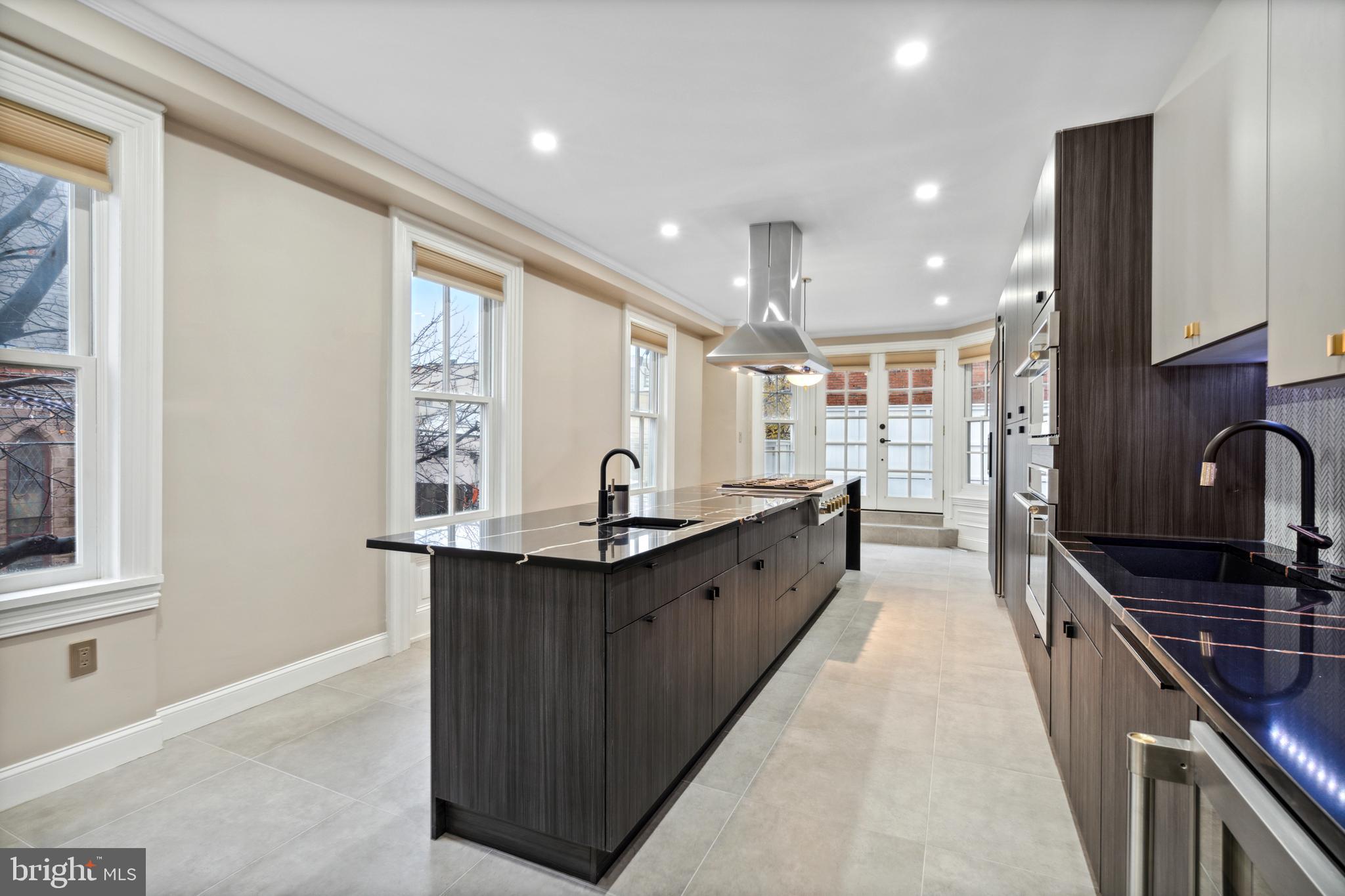 FAIRMOUNT - Residential