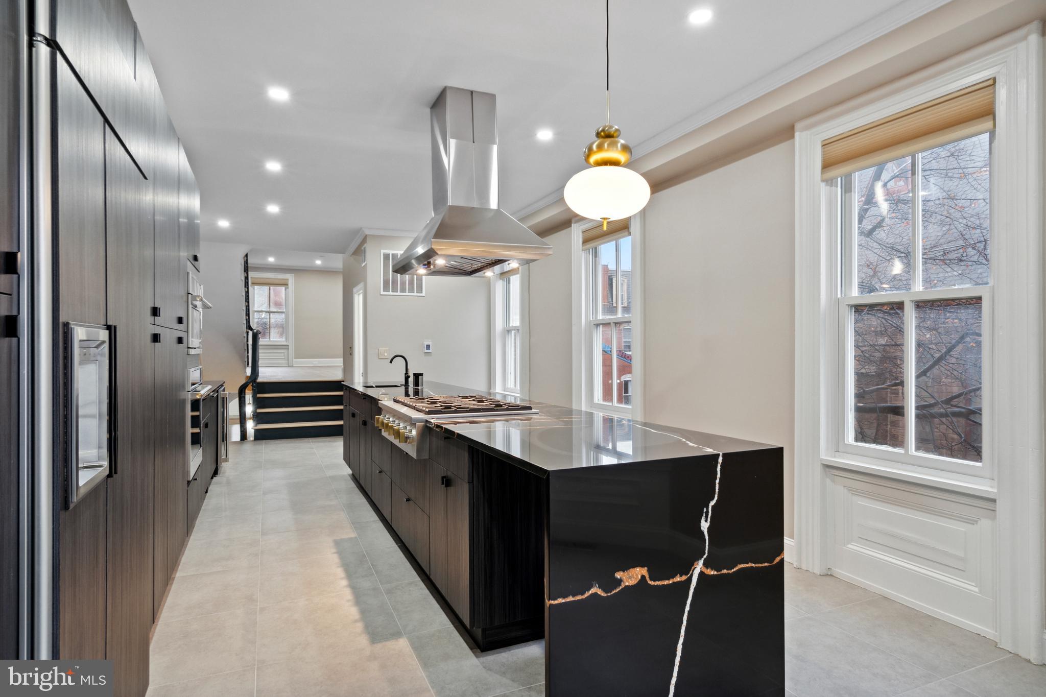 FAIRMOUNT - Residential