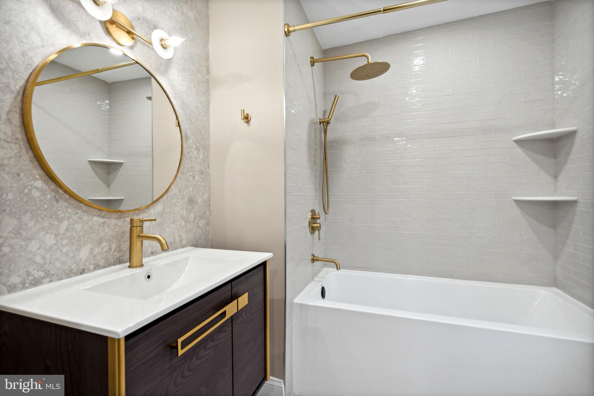 FAIRMOUNT - Residential