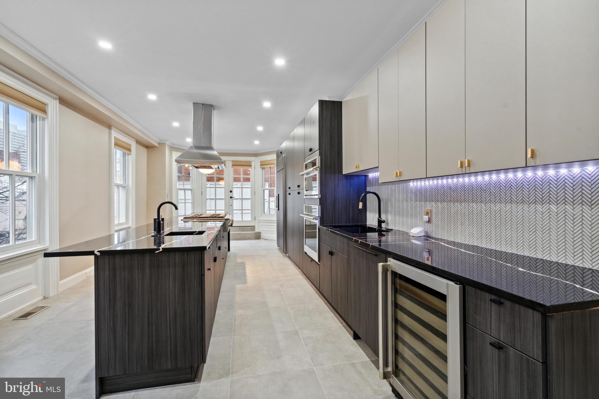 FAIRMOUNT - Residential